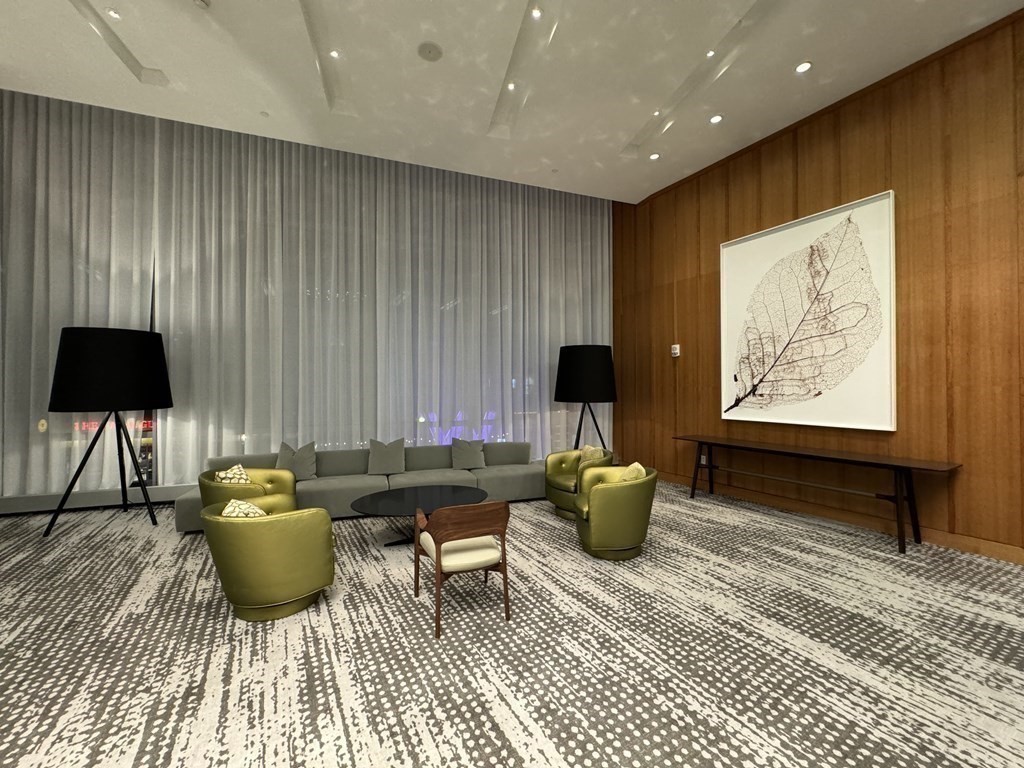 110 Stuart St, Back Bay