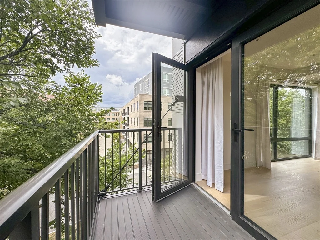 1 Nevins Hill Way, Brighton