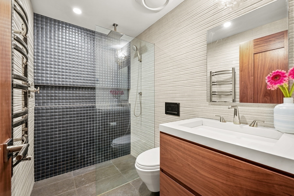 50 Lawrence St, South End