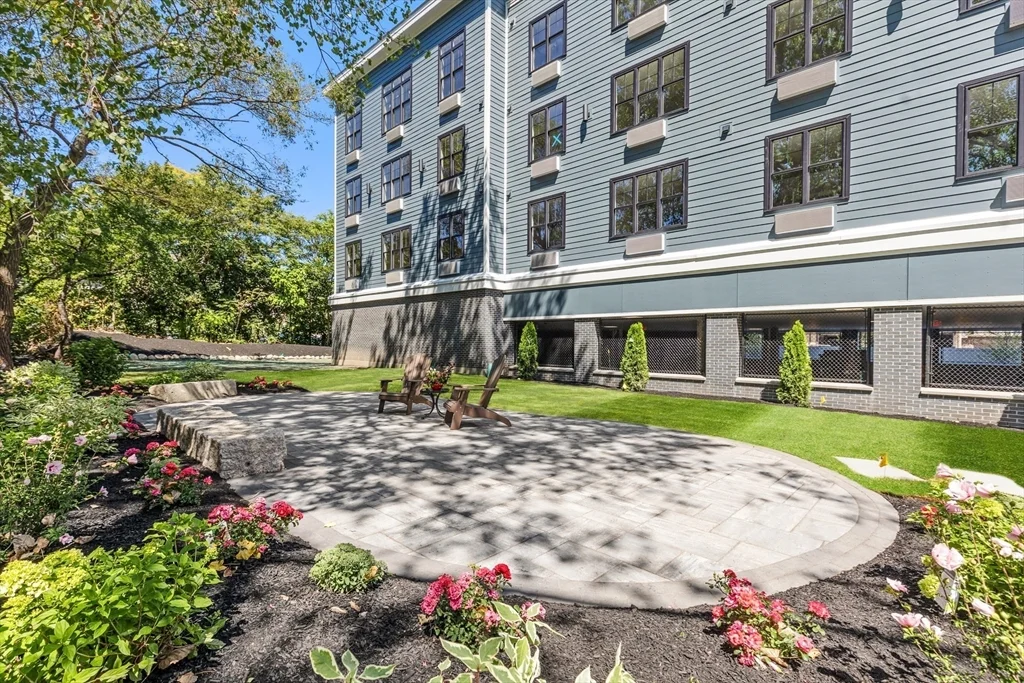 21 Totman St, Quincy