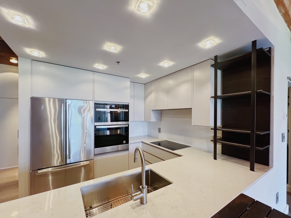 33 Sleeper St, Seaport District