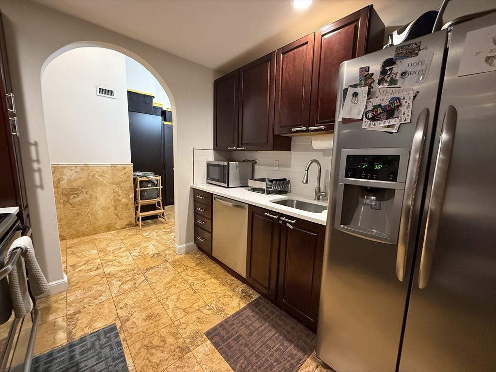 100 Captain's Row, Chelsea