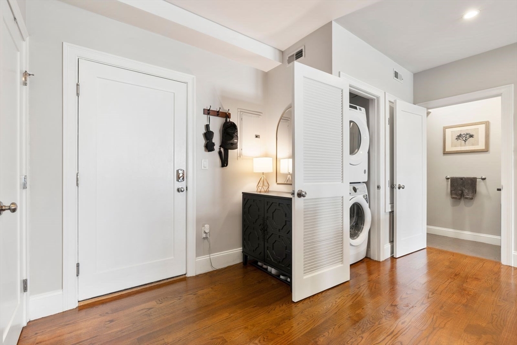 339 D St, South Boston