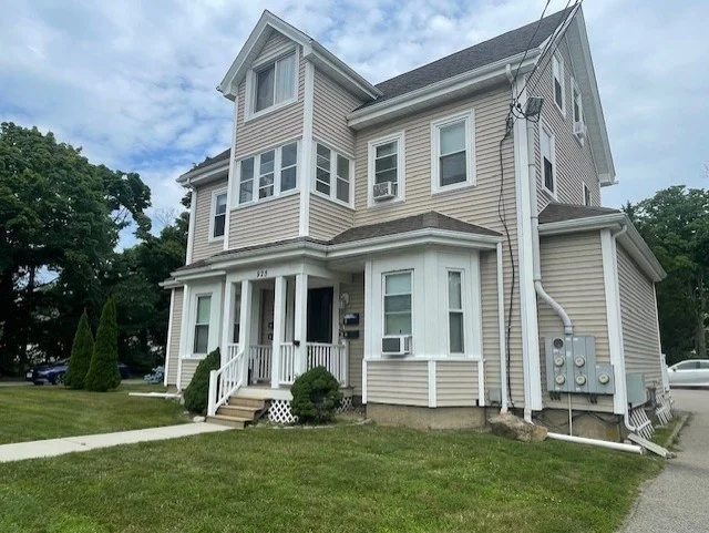 928 Main St, South Weymouth