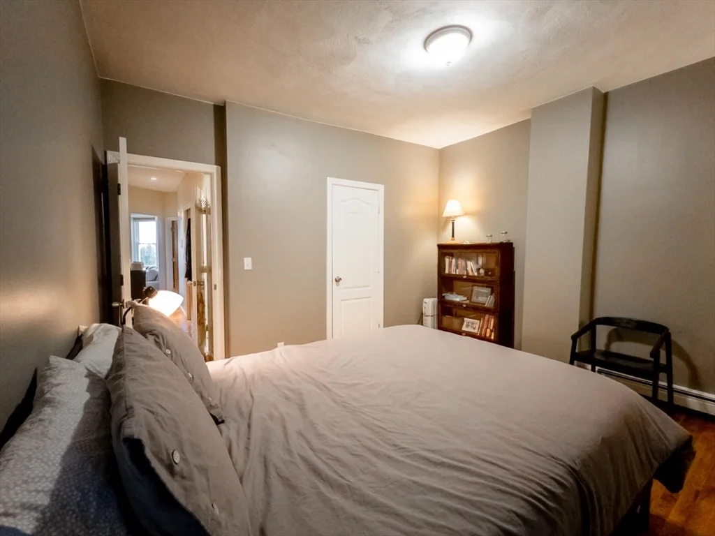 122 Day St, Jamaica Plain