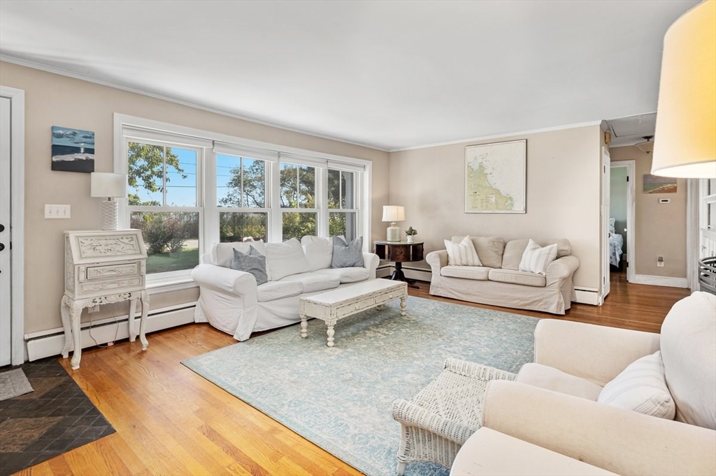 17 Musquashicut Ave, Minot