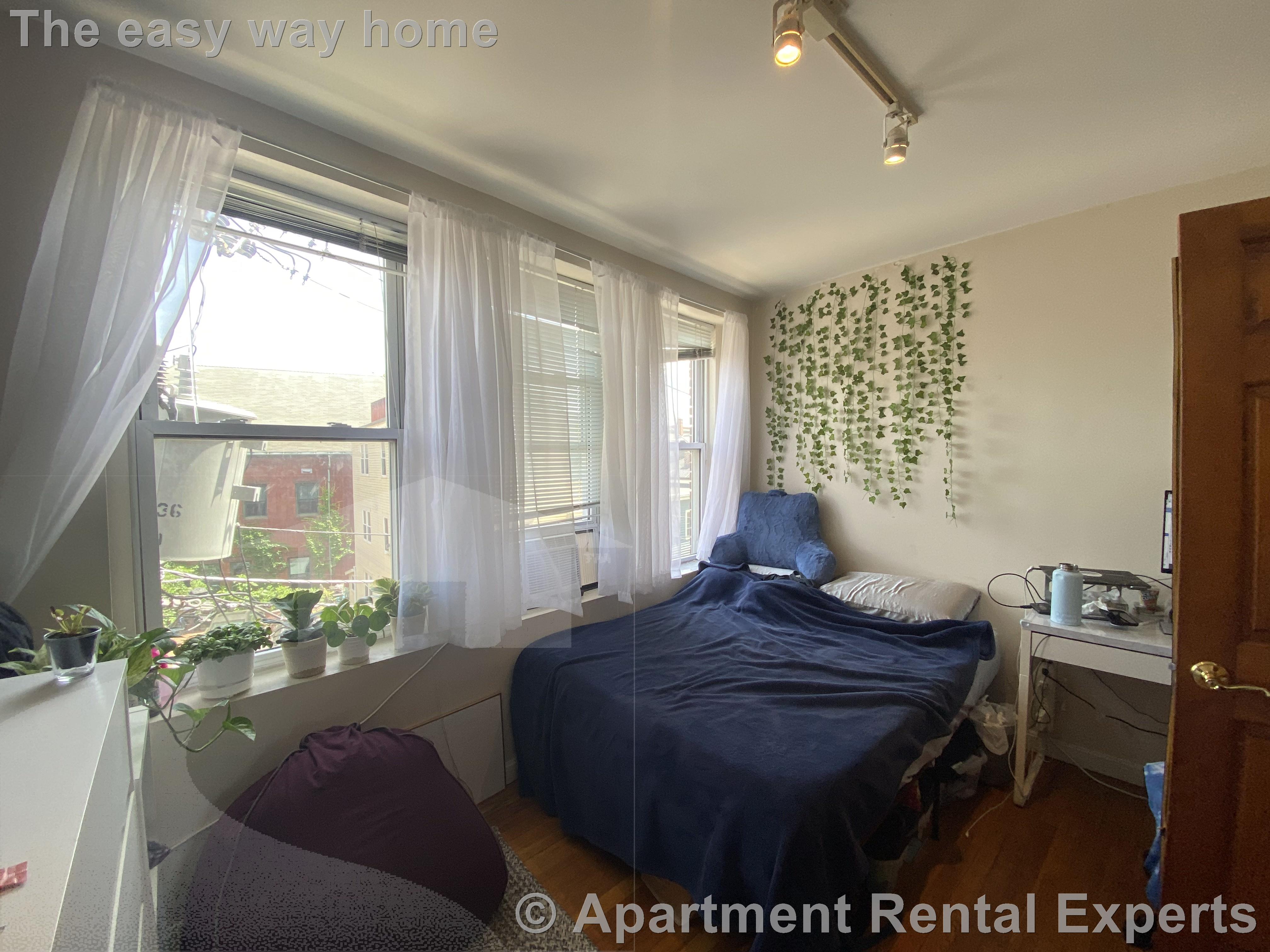 54 Kelly Rd, Central Square