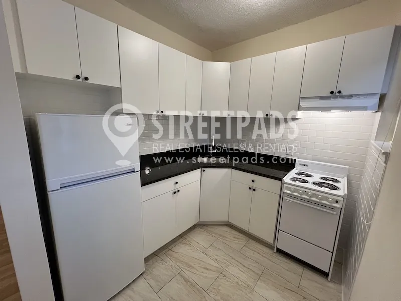 2018 Commonwealth Ave, Brighton