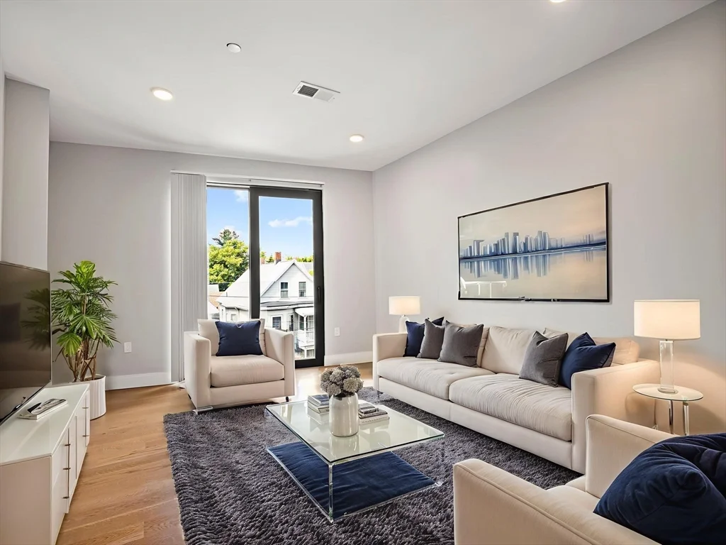 9 Central St, Spring Hill