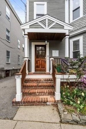 128 Chestnut St, Brookline