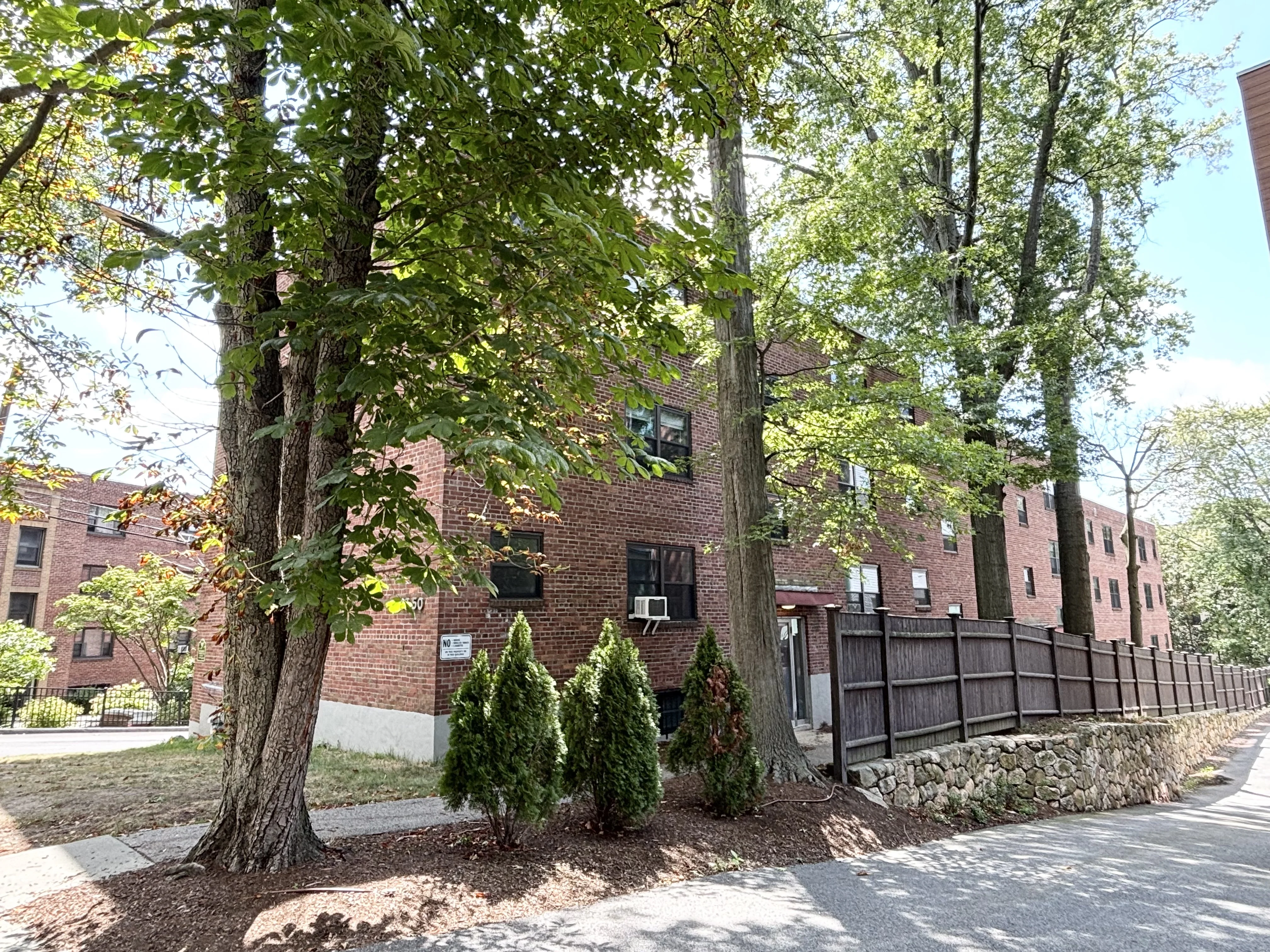 50 Harvard Ave, Harvard Avenue