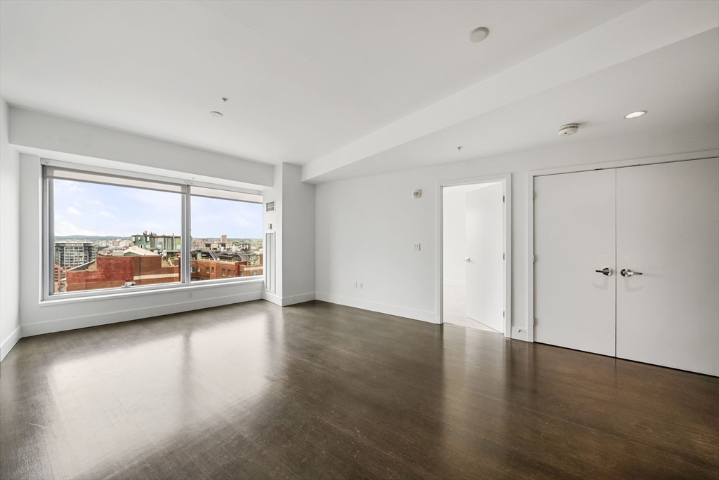 110 Stuart St, Back Bay