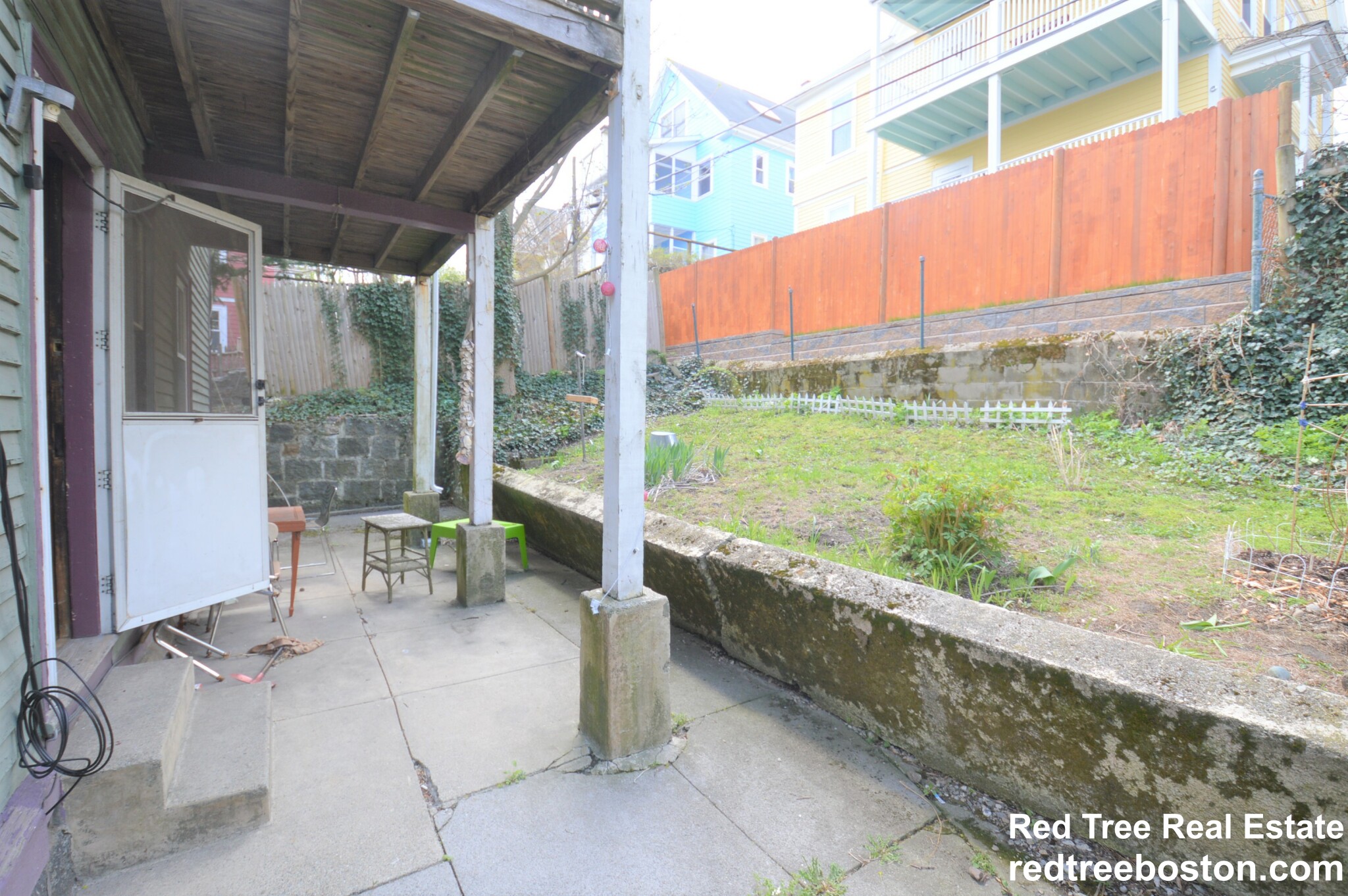 69 Woodlawn St, Jamaica Plain