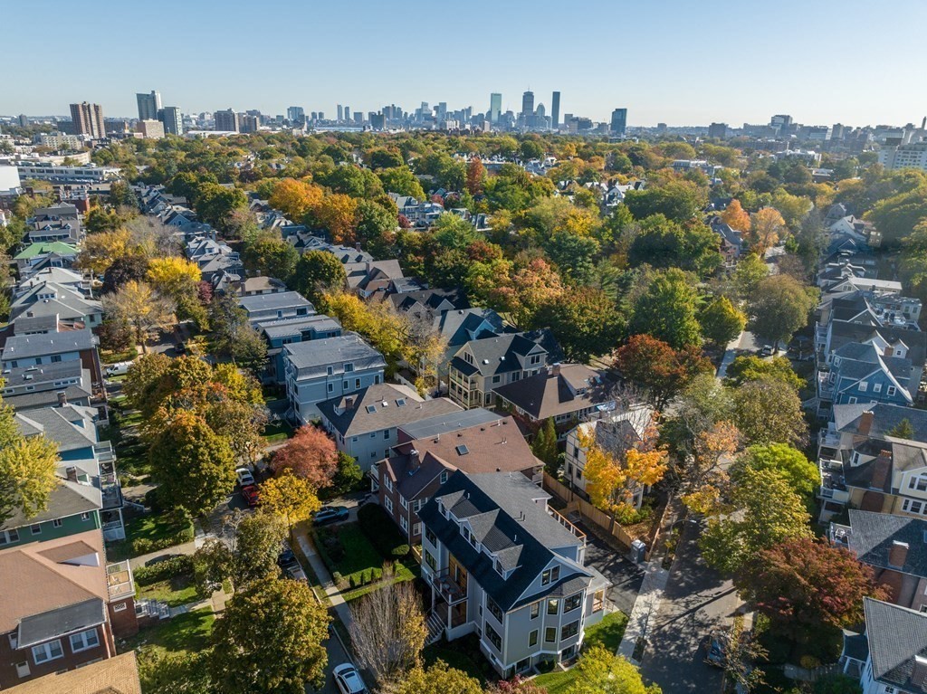 96 Verndale St, North Brookline