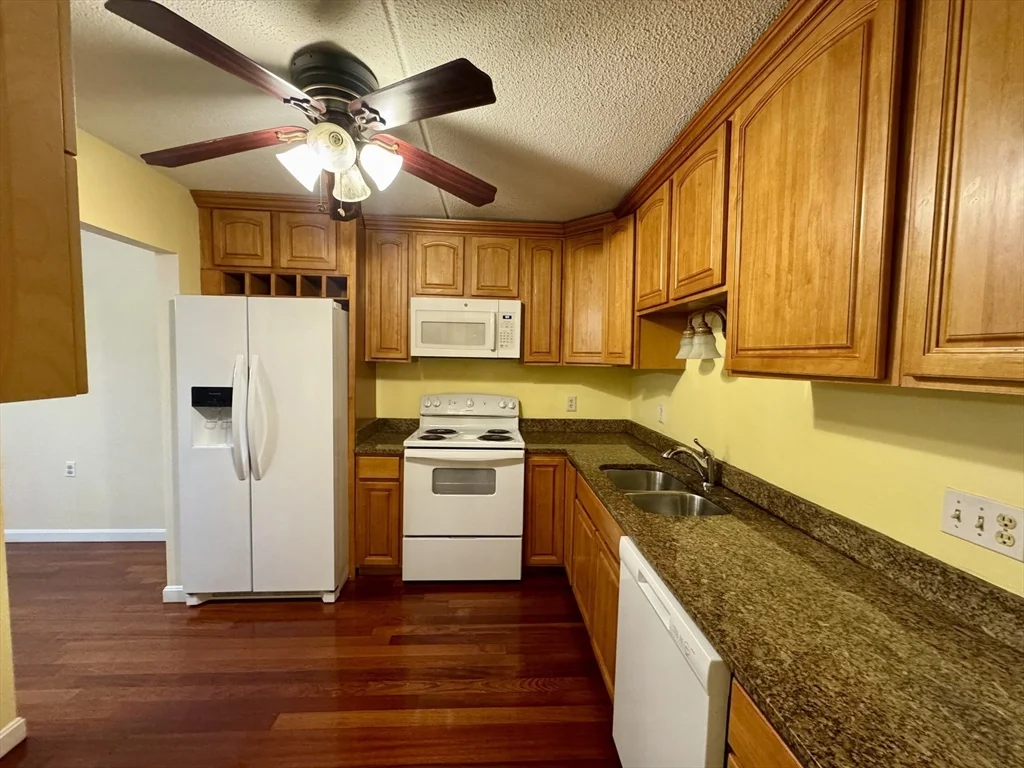 100 Cove Way, Quincy