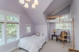 60 Red Gate, Amherst