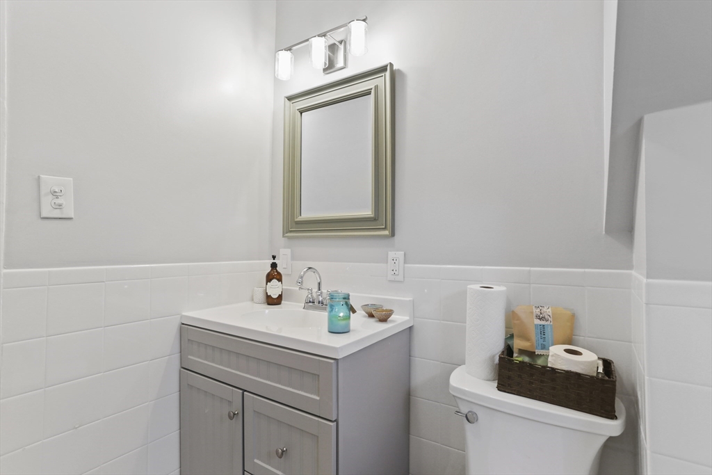 34 Bayard St, Allston