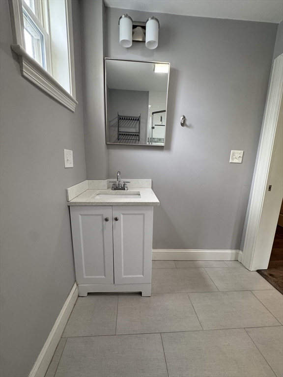 10 Elliott Pl, Peabody