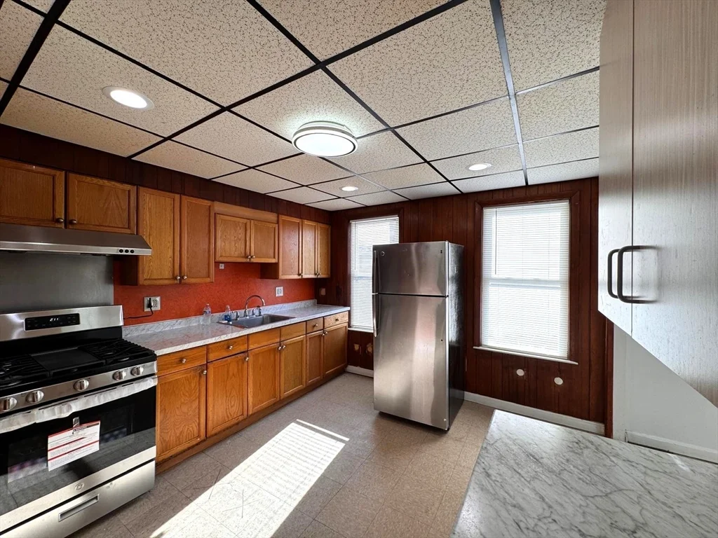 11 Fairmont Pl, Malden