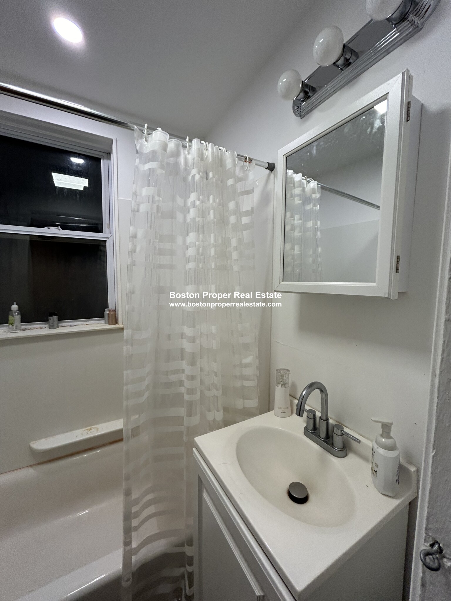 16 Westland Ave, Fenway