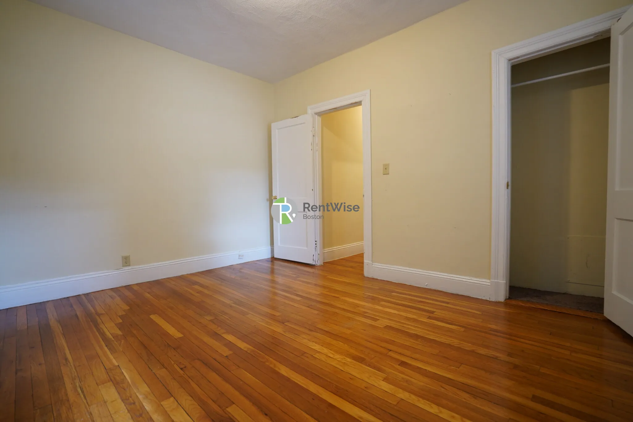 41 Chestnut Hill Ave, Brighton