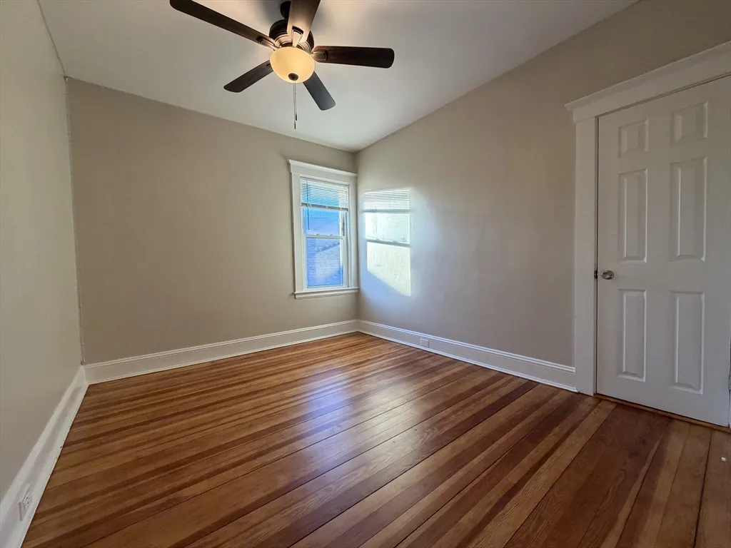 320 Wood St, New Bedford