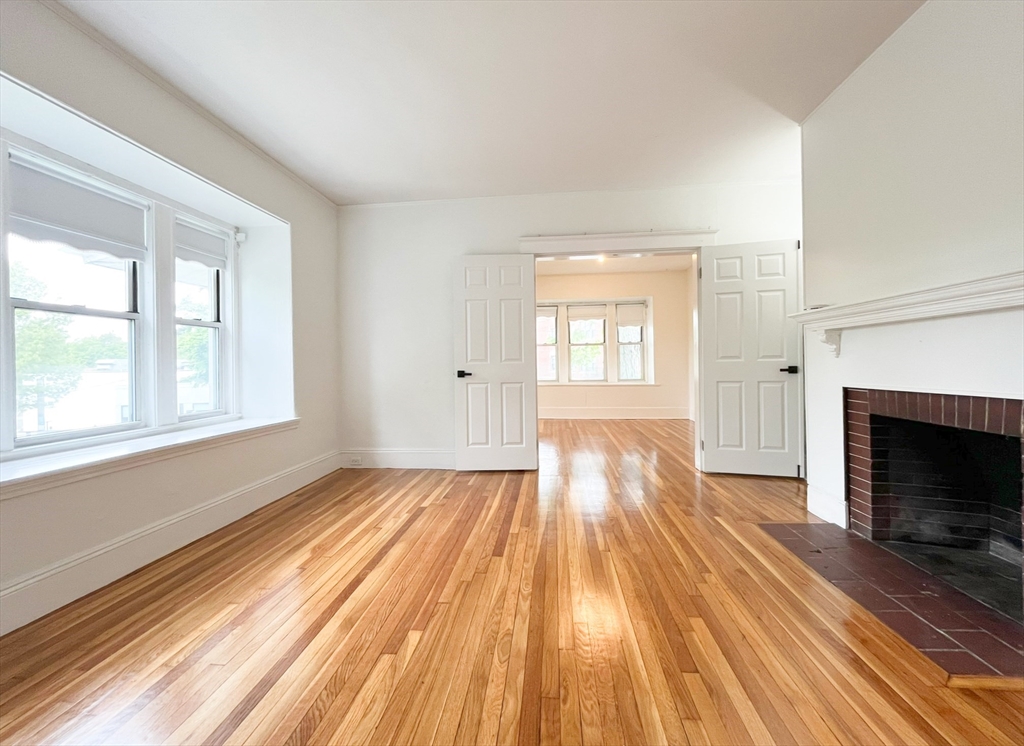 44 Bellevue St, West Roxbury