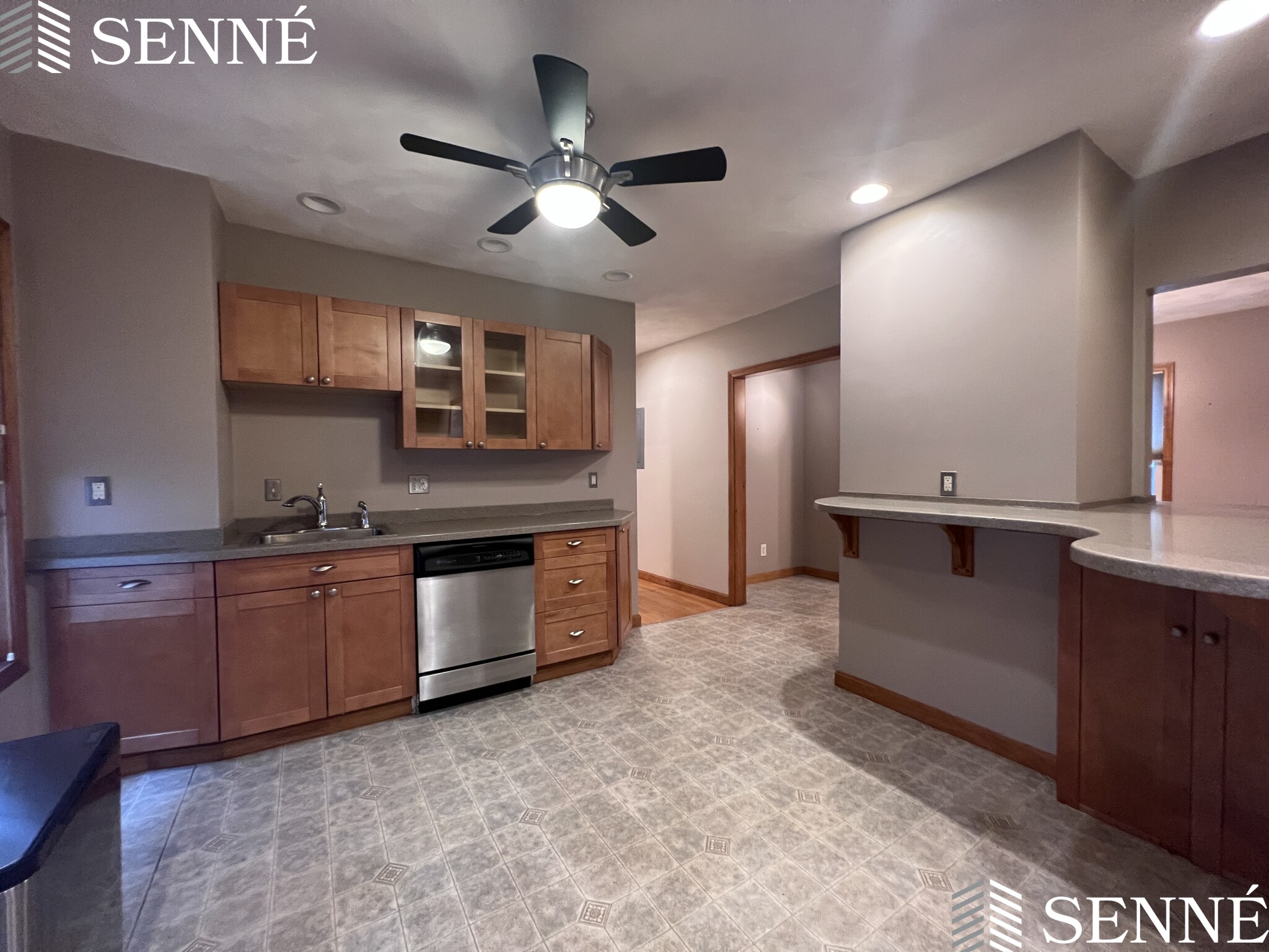 12 Speridakis Ter, Cambridgeport