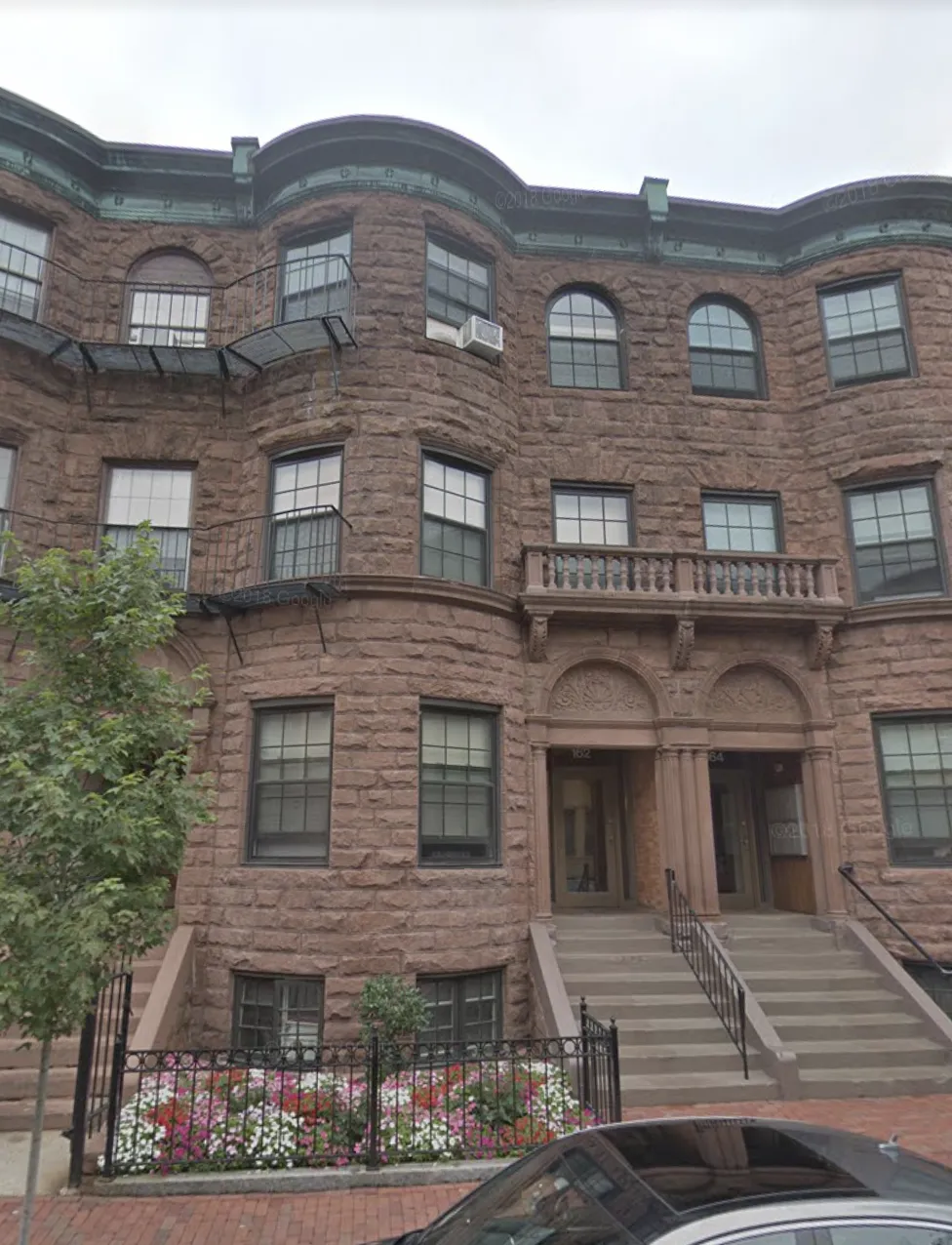 160 Saint Botolph St, Back Bay