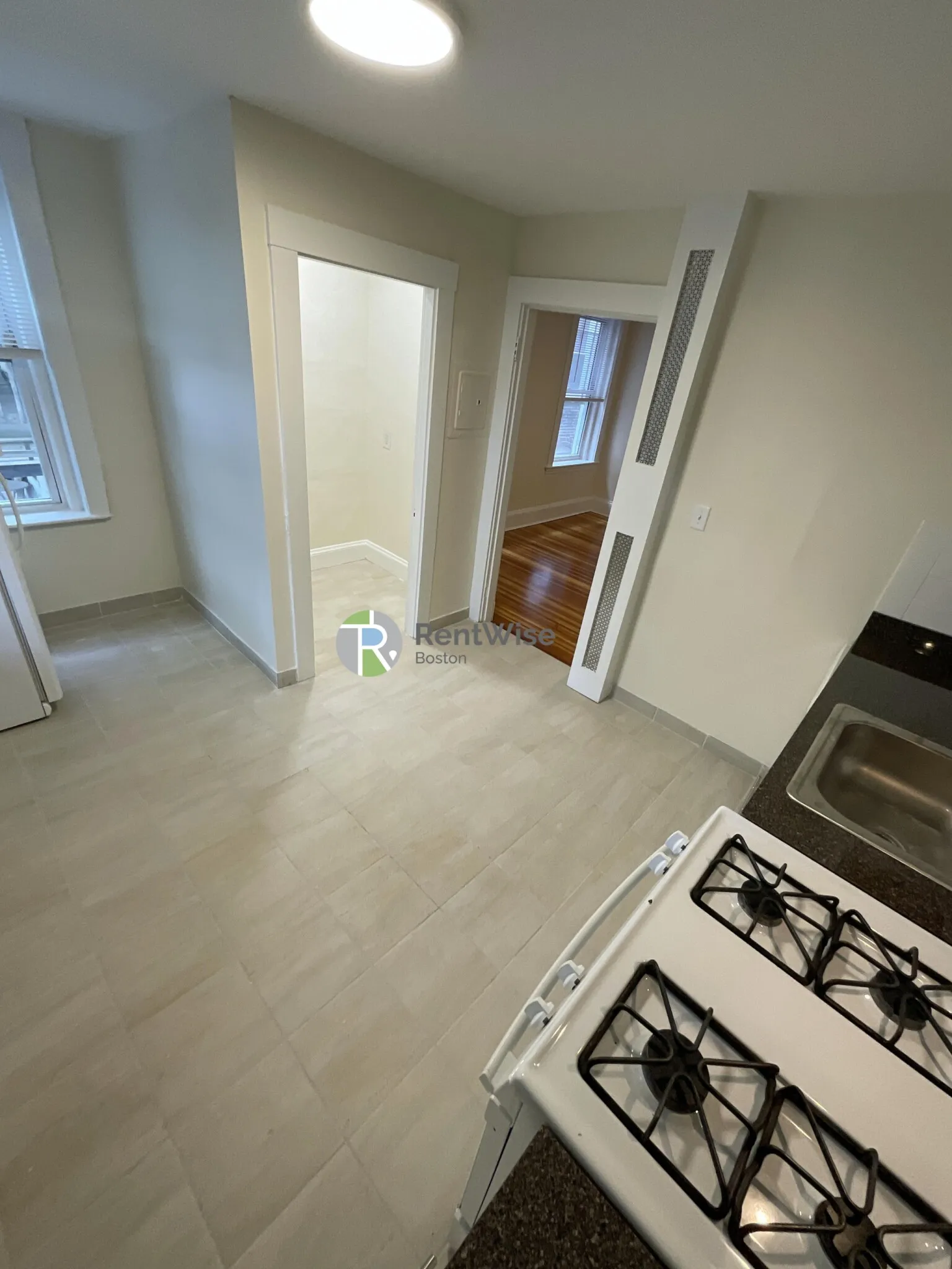 6 Barrows St, Allston