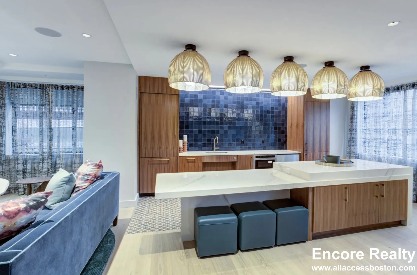 75 Saint Alphonsus St, Mission Hill