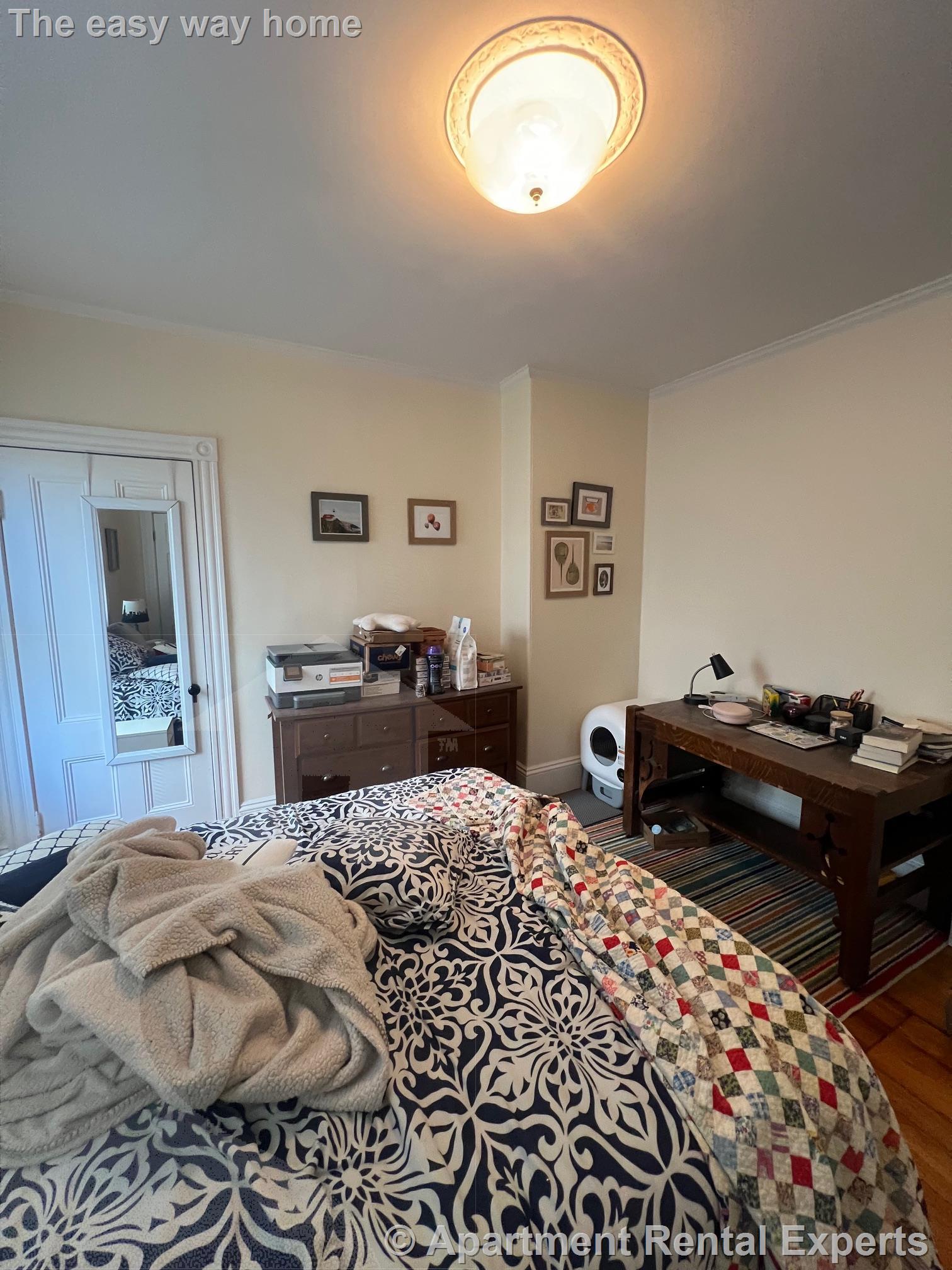 82 Holland St, Davis Square