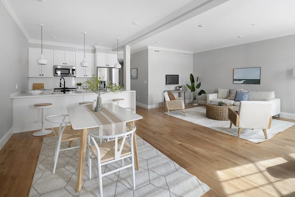 31 Boardman St, East Boston