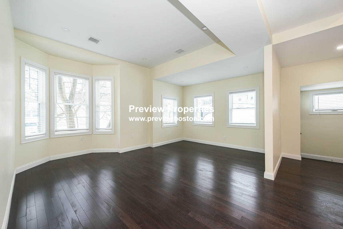 5 Malvern Ter, South Medford