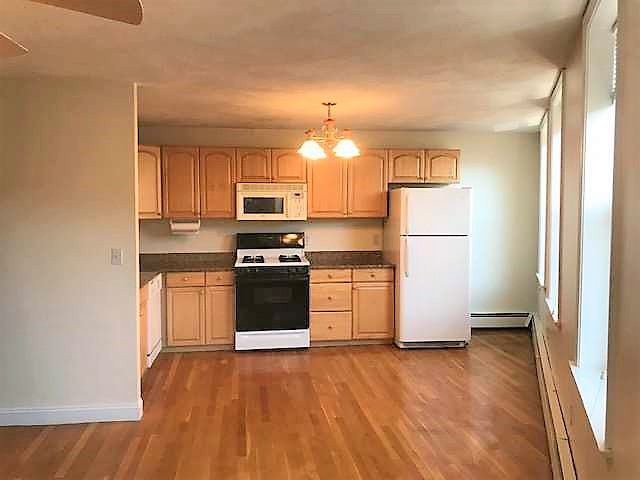 2 bed, 1 bath apartment for rent at 382 North St Unit 3, Waterfront — photo 6 of 20