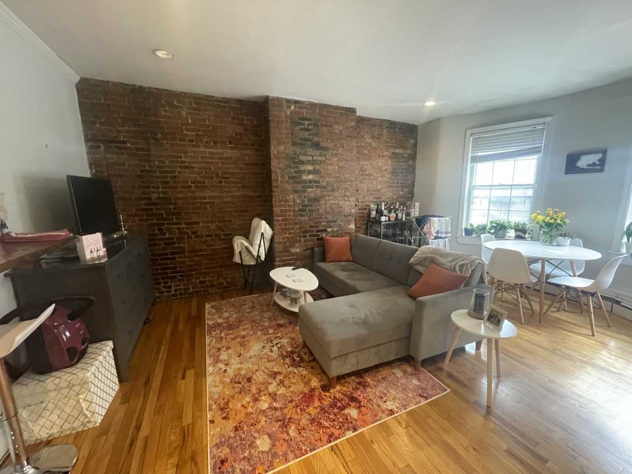 2 bed, 1 bath apartment for rent at 85 Waltham St Unit 2, South End — photo 1 of 7