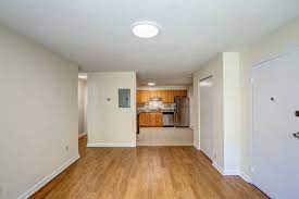 Studio bed, 1 bath apartment for rent at 230 Babcock St Unit 1, Brookline Hills — photo 2 of 3