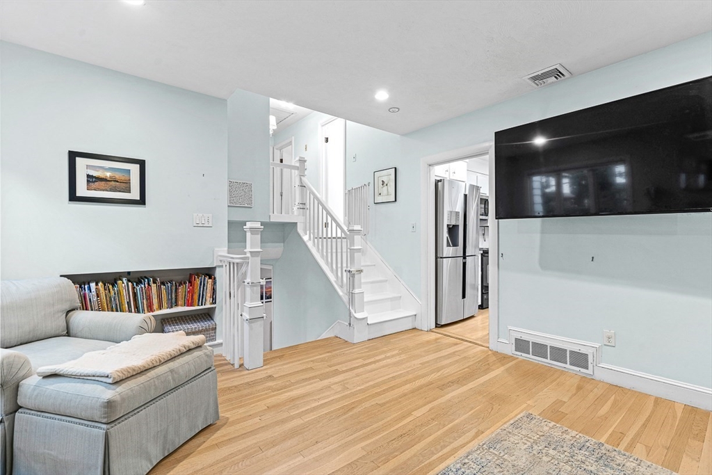 44 Rowena Rd, Newton