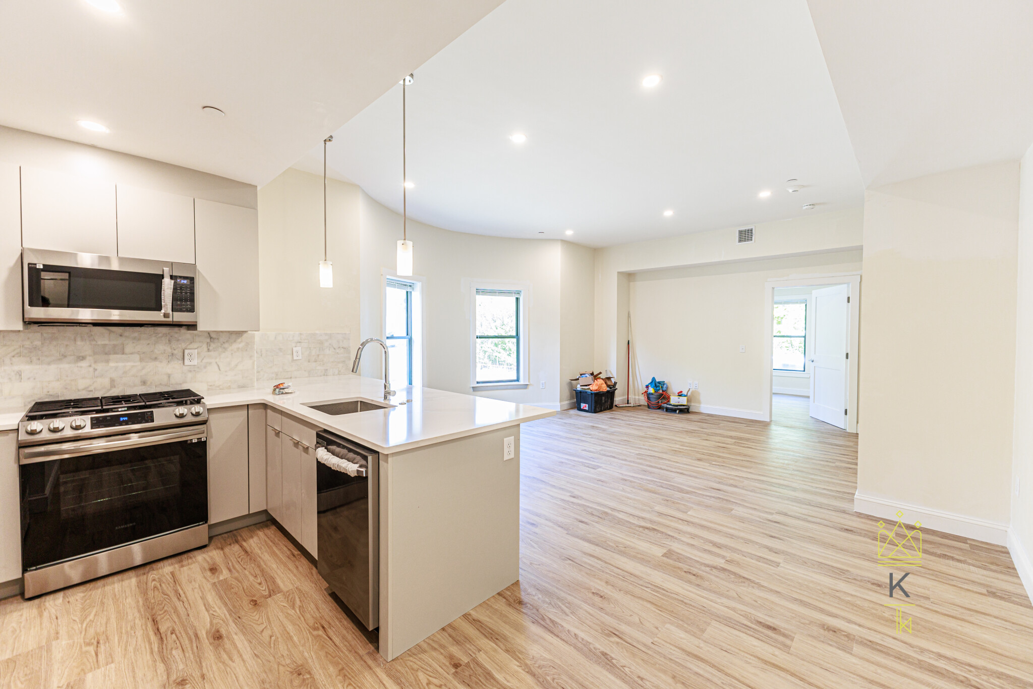 460 Washington St, Brighton