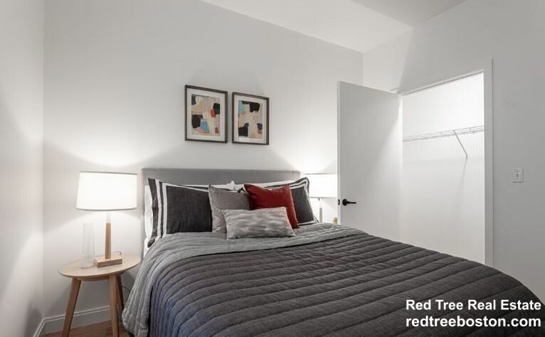 83 Gardner St, Allston