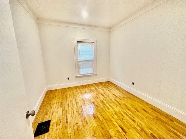 14 Stanford Ter, Ward Two