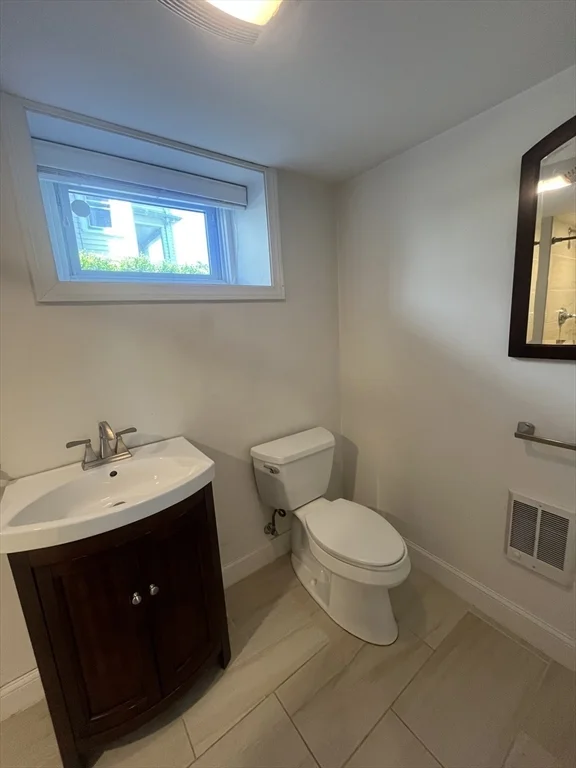 18 Silver Lake, Nonantum