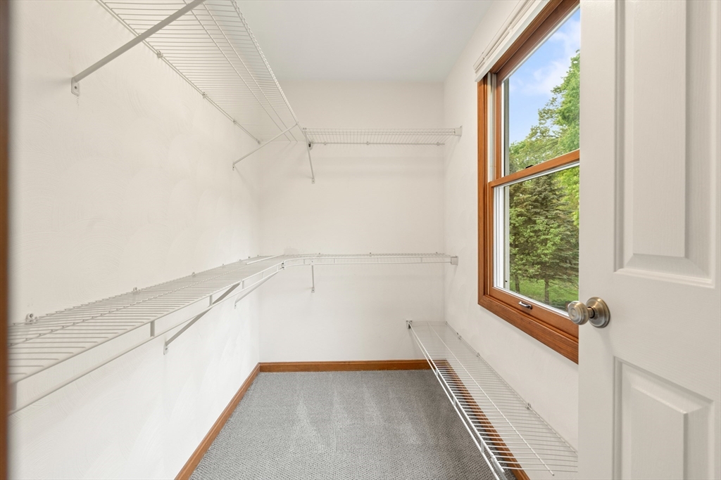 8 Candice Ct, Woburn