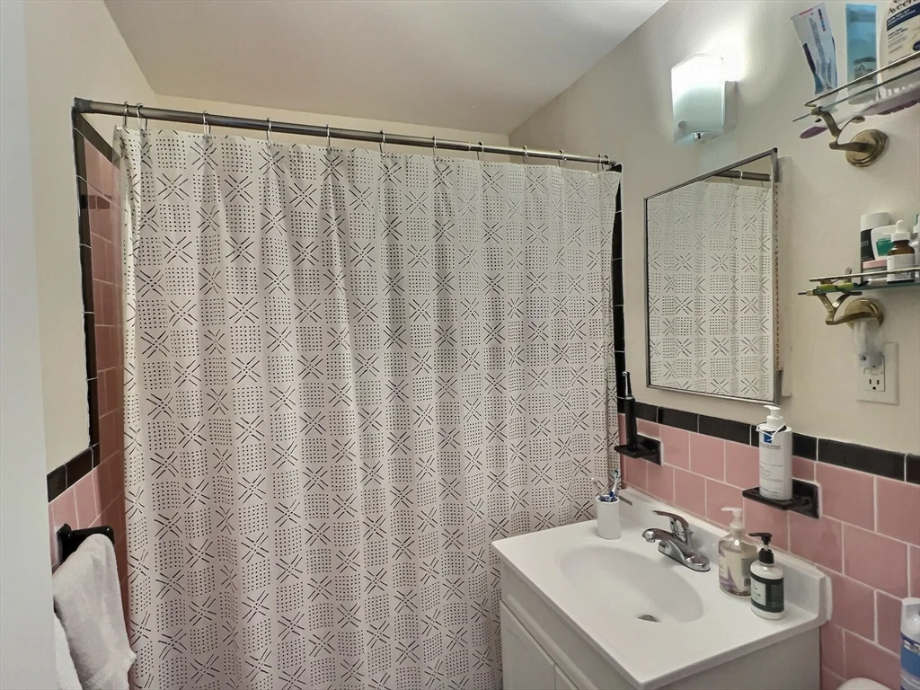 1390 Beacon, Coolidge Corner