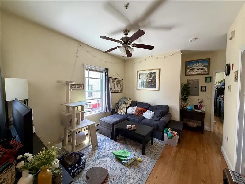 15 Bonair St, East Somerville