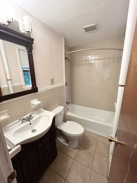 234 River St, Waltham