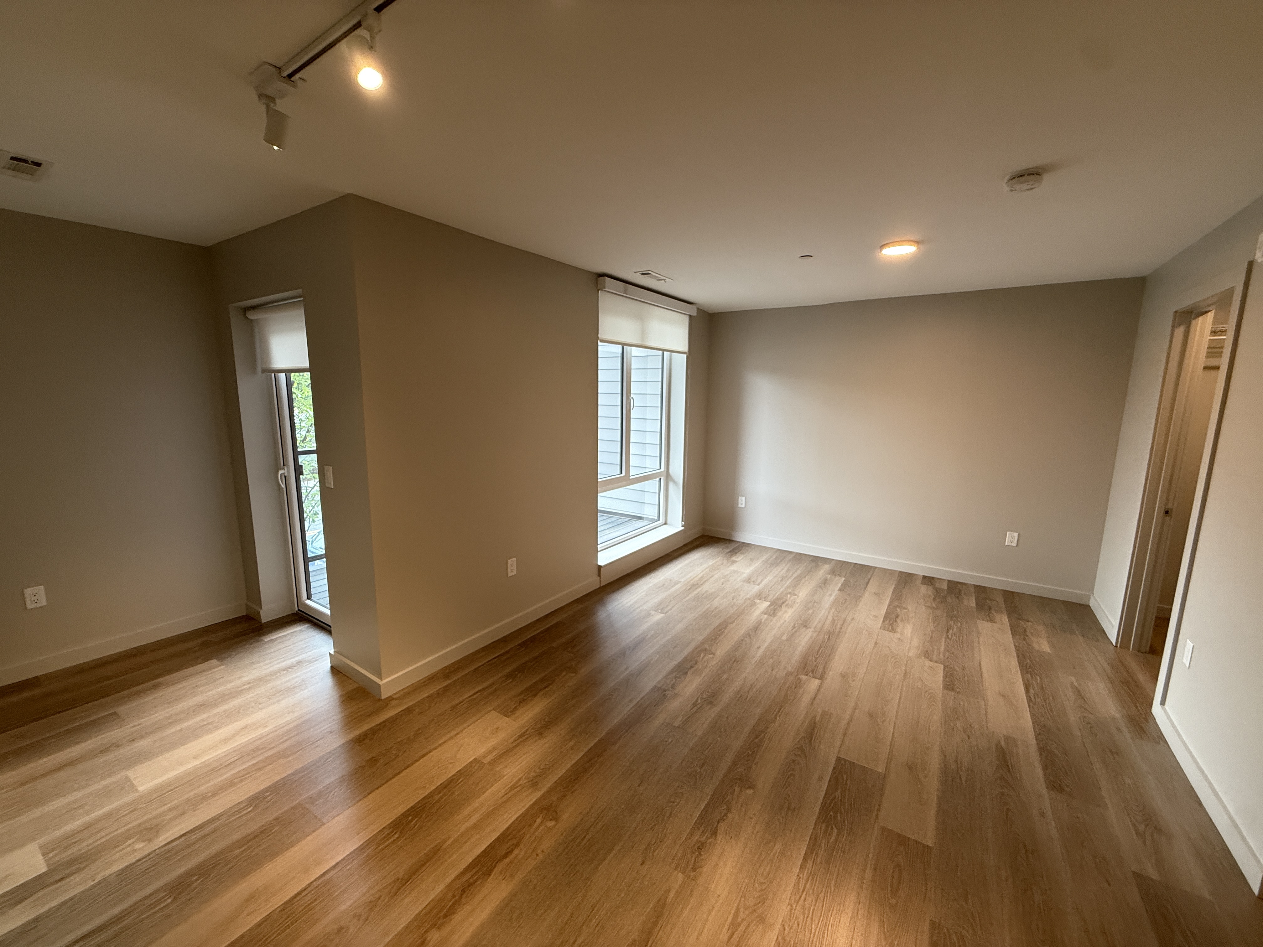 1550 Soldiers Field Rd, Brighton