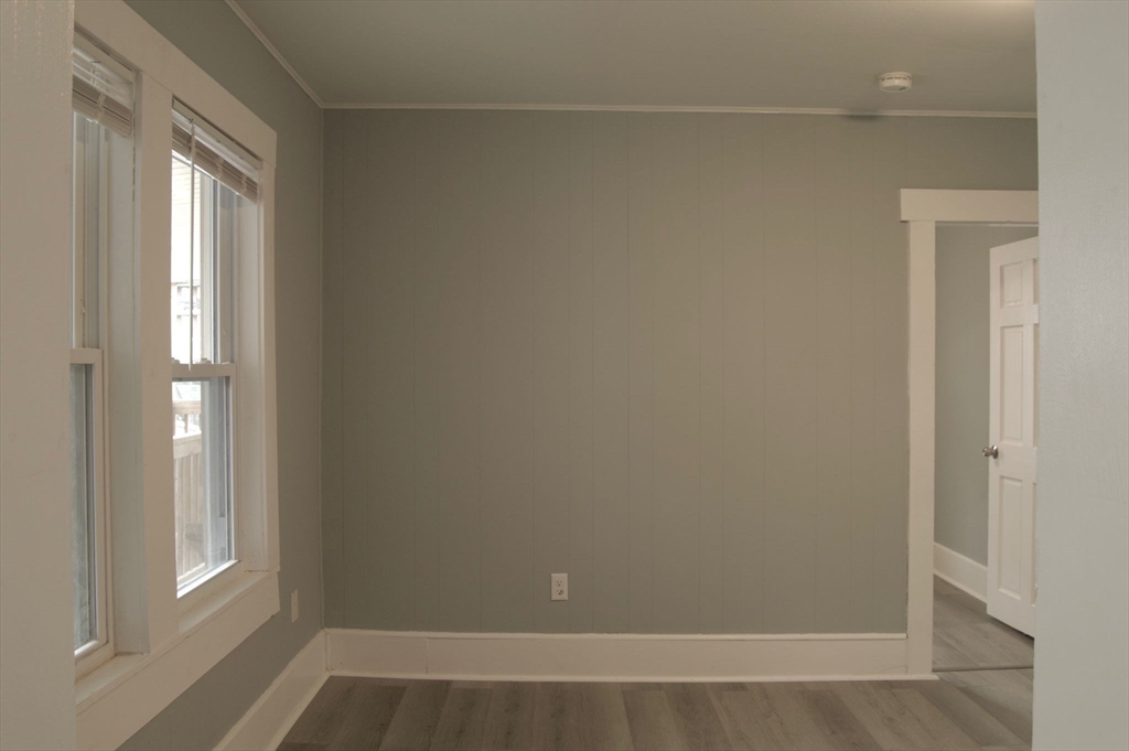 105 Clarendon St, Fitchburg