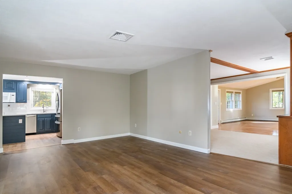 3 Hickory Ln, Nobscot