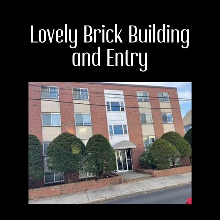 12 Woodland St, Everett